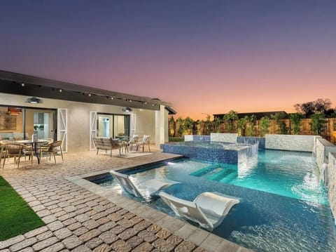 Sun Soaked Oasis