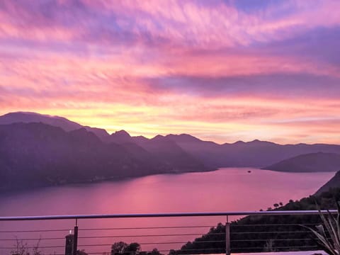 Apartment, Sea, Balcony, Shade, Hotel, Resort, Penthouse Apartment, Aluminium