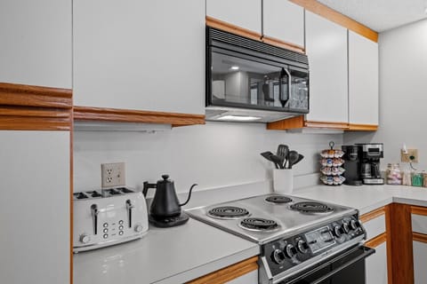 Convenient kitchen essentials for your stay.