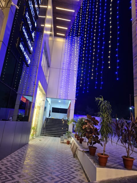 Front of property - evening/night