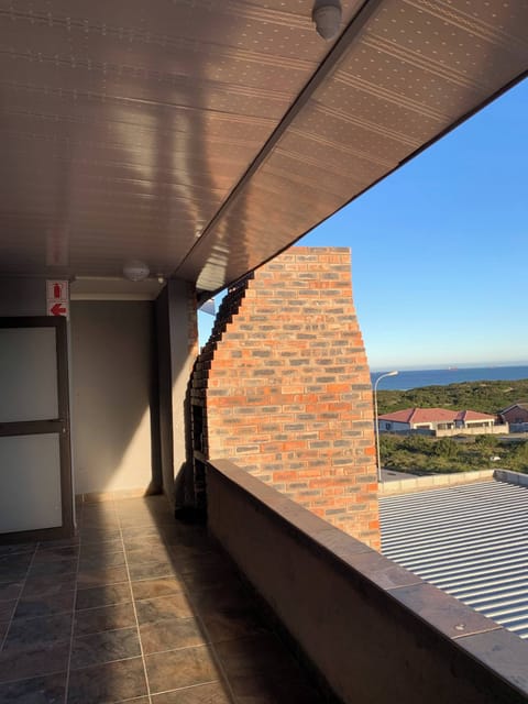 Room, 1 Bedroom, Smoking, Balcony | Hallway