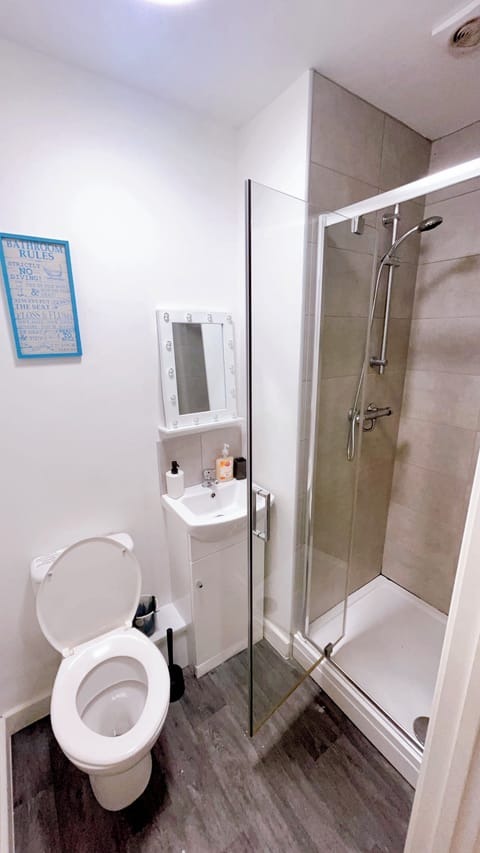 Shared Dormitory, 1 Bedroom, Smoking, Balcony | Bathroom