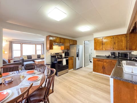 Our fully stocked and fully functional kitchen for prepping a home cooked meal. Ingles grocery is just around the corner!