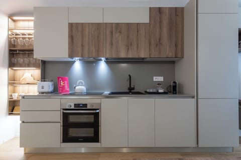 Apartment | Private kitchen | Toaster