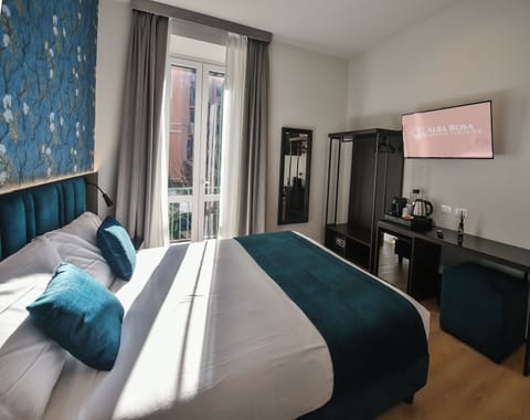 Deluxe Double or Twin Room | Free minibar, in-room safe, desk, laptop workspace