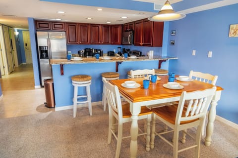 Dinning Area/Kitchen