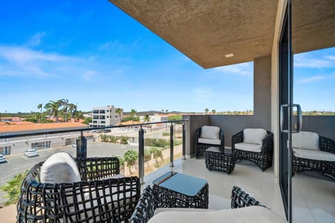 Luxury 2BR Waykiri Condo-PoolBBQ3 Min>Ritz&Beach (25233)
