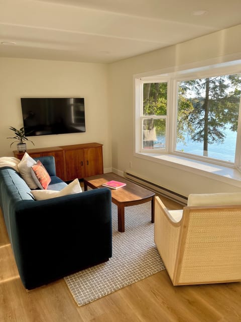 Living room with queen size sleeper sofa