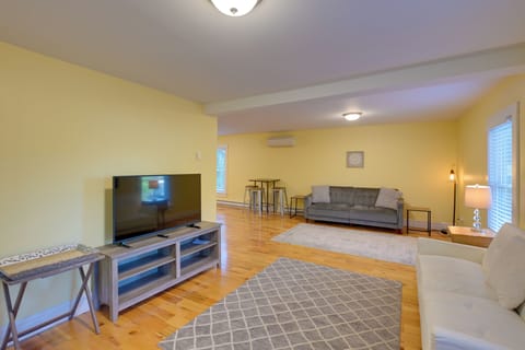 Sorrento Vacation Rental | 3BR | 2BA | 1,750 Sq Ft | Stairs Required