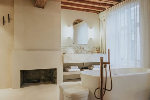 Comfort Double Room | Bathroom | Separate tub and shower, hair dryer, bathrobes, slippers