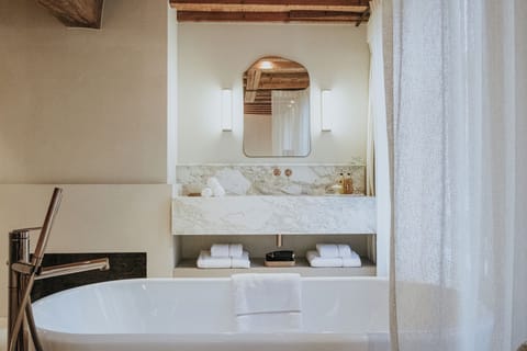 Comfort Double Room | Bathroom | Separate tub and shower, hair dryer, bathrobes, slippers