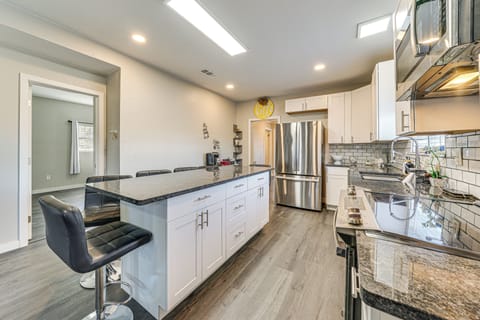 House (2 Bedrooms) | Interior