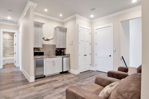 2nd floor sitting area and wet bar