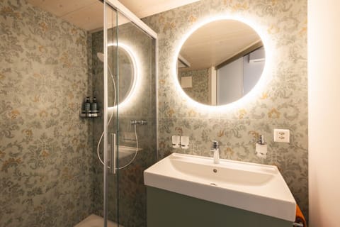 Comfort Room | Bathroom | Shower, hair dryer, towels, soap