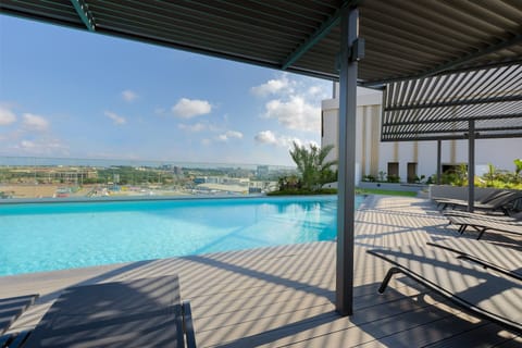 Rooftop pool