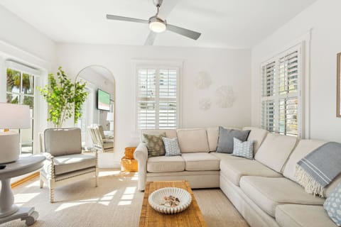 Welcome to Haus of Tides!