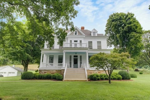 Welcome to Hillcrest!