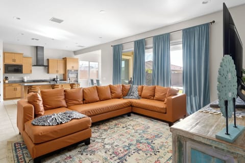 Living Room w/TV Streaming