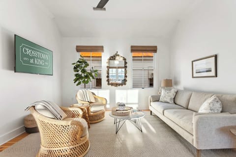 Welcome to your downtown Charleston rental! Explore all things downtown by foot!