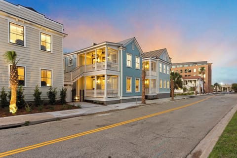 Welcome to your downtown Charleston rental! Explore all things downtown by foot!