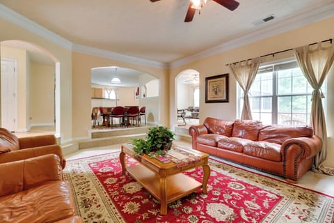 House (4 Bedrooms) | Interior