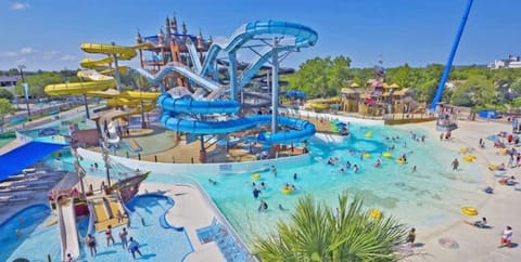 House | 5 bedrooms, Internet