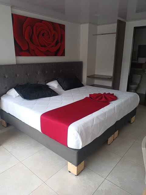Superior Double Room | WiFi (free), bed sheets