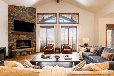 Luxury Home with Views - Park City Retreat