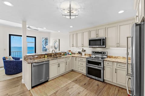 Equipped with everything you need to create your favorite meals.