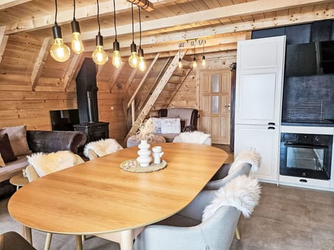 Wood, Furniture, Flooring, Interior Design, Floor, Ceiling, Apartment, Room, Wood Stain, Chair
