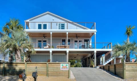 Front of House
GW 12.18.24