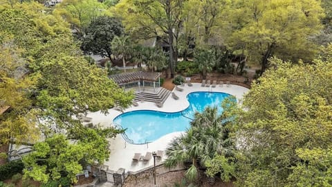 Fantastic Community Pool!