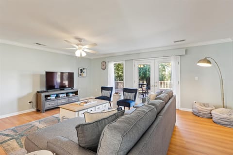 Living Room at 756 Queens Grant