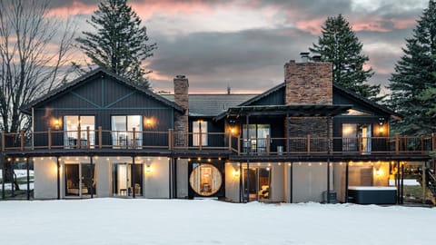 Enjoy a spacious Shanty Creek home with sauna, jacuzzi, golf & mountain views.