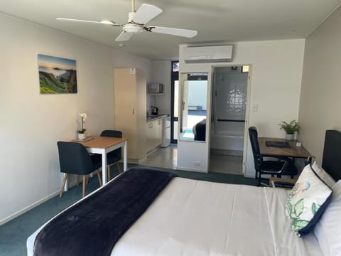 Studio Suite | Premium bedding, blackout drapes, soundproofing, iron/ironing board