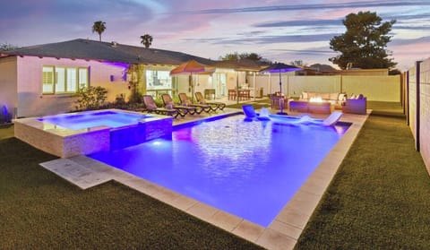 Welcome to our amazing fully remodeled Desert Sky property!