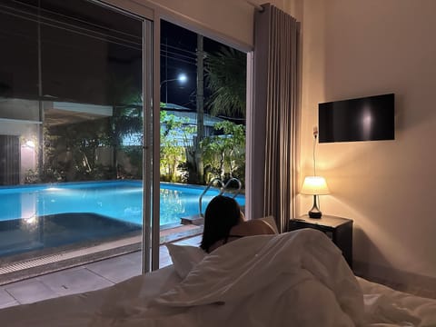 Deluxe Double Room | Free WiFi, bed sheets