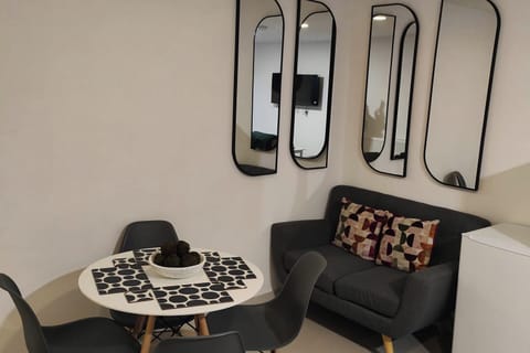 Apartment | Dining