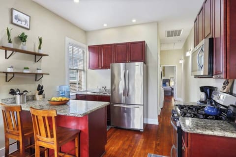 148a54fe 8170 47c5 ad55 c96e08fb3cd8