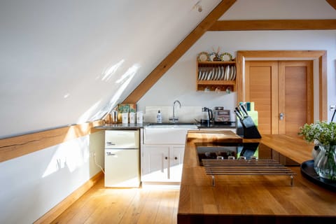 The Sycamore Kitchen - StayCotswold