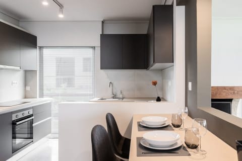 Apartment | 3 bedrooms, desk