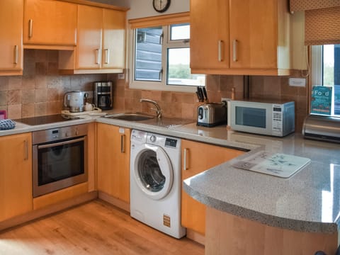 Kitchen | Pinewood, Brundall