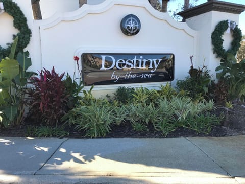 Entrance Sign
