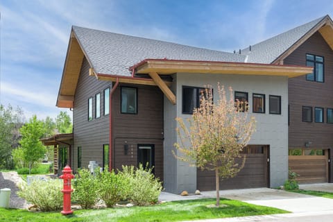 Welcome home to Urban Retreat