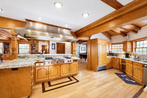 Great kitchen for family cooking - Great kitchen for family cooking