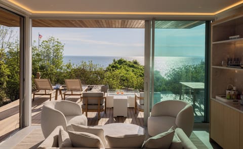 Luxury Cottage, Bay View | 1 bedroom, Frette Italian sheets, premium bedding, down comforters