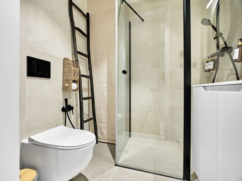 Bathroom, Flooring, Plumbing Fixture, Floor, Interior Design, Toilet, Toilet Seat, Plumbing, Tile, Room