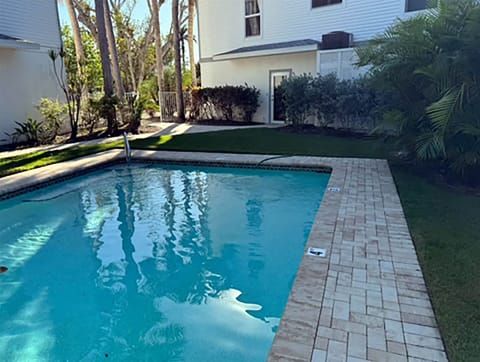 Shared pool exclusively for guests of this duplex property