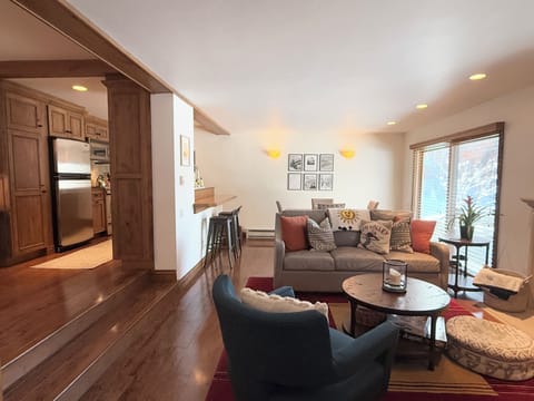 Living Room & Kitchen View