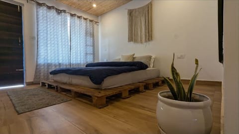 Deluxe Double Room, Mountain View | Free WiFi